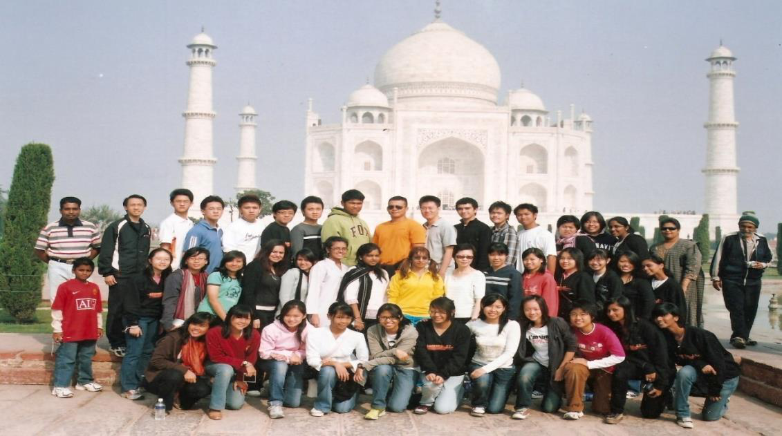 Pioneer Junior College tour group at the Taj Mahal, Agra, after travelling through Rajasthan